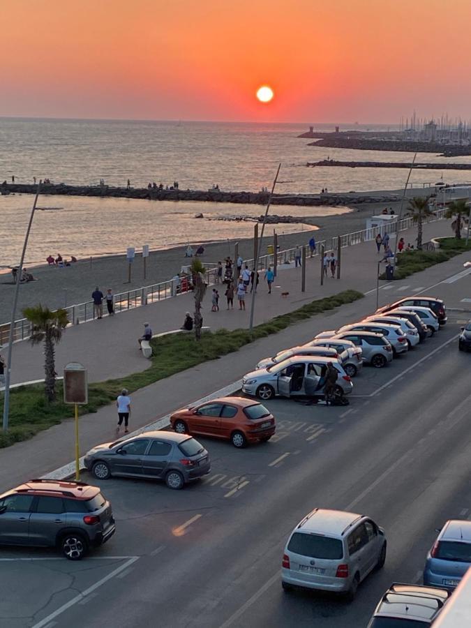 Front Sea Luxury Apartment Lido di Ostia Exterior photo