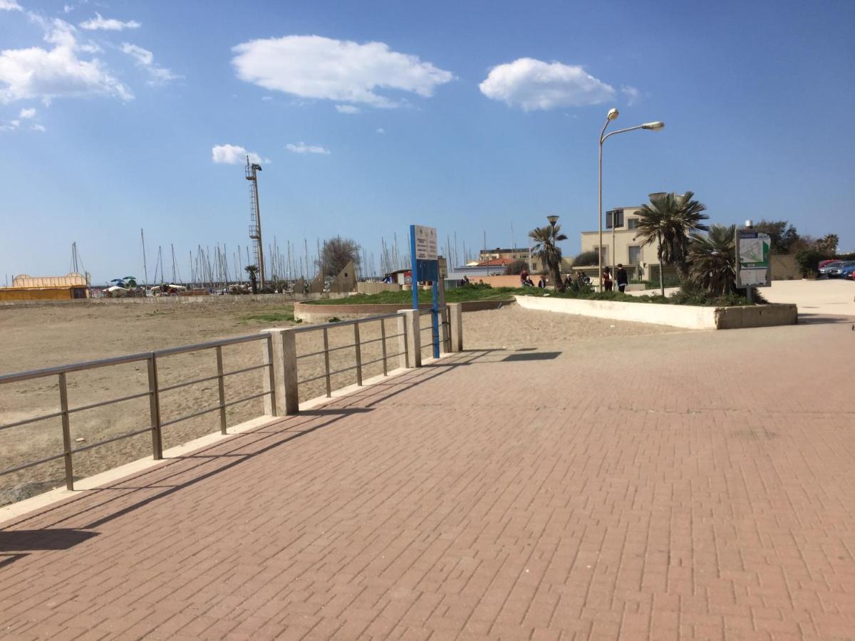 Front Sea Luxury Apartment Lido di Ostia Exterior photo