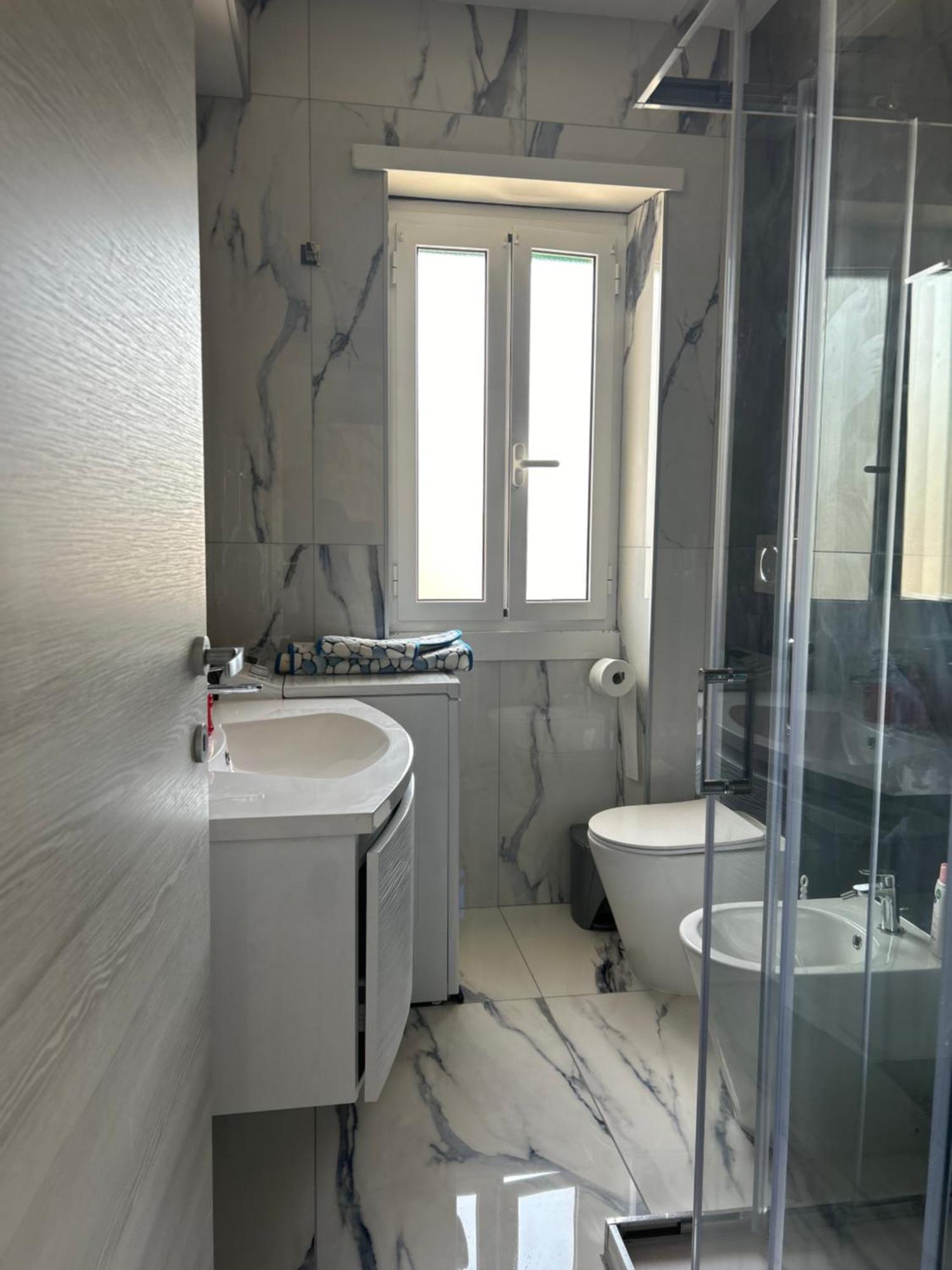 Front Sea Luxury Apartment Lido di Ostia Exterior photo