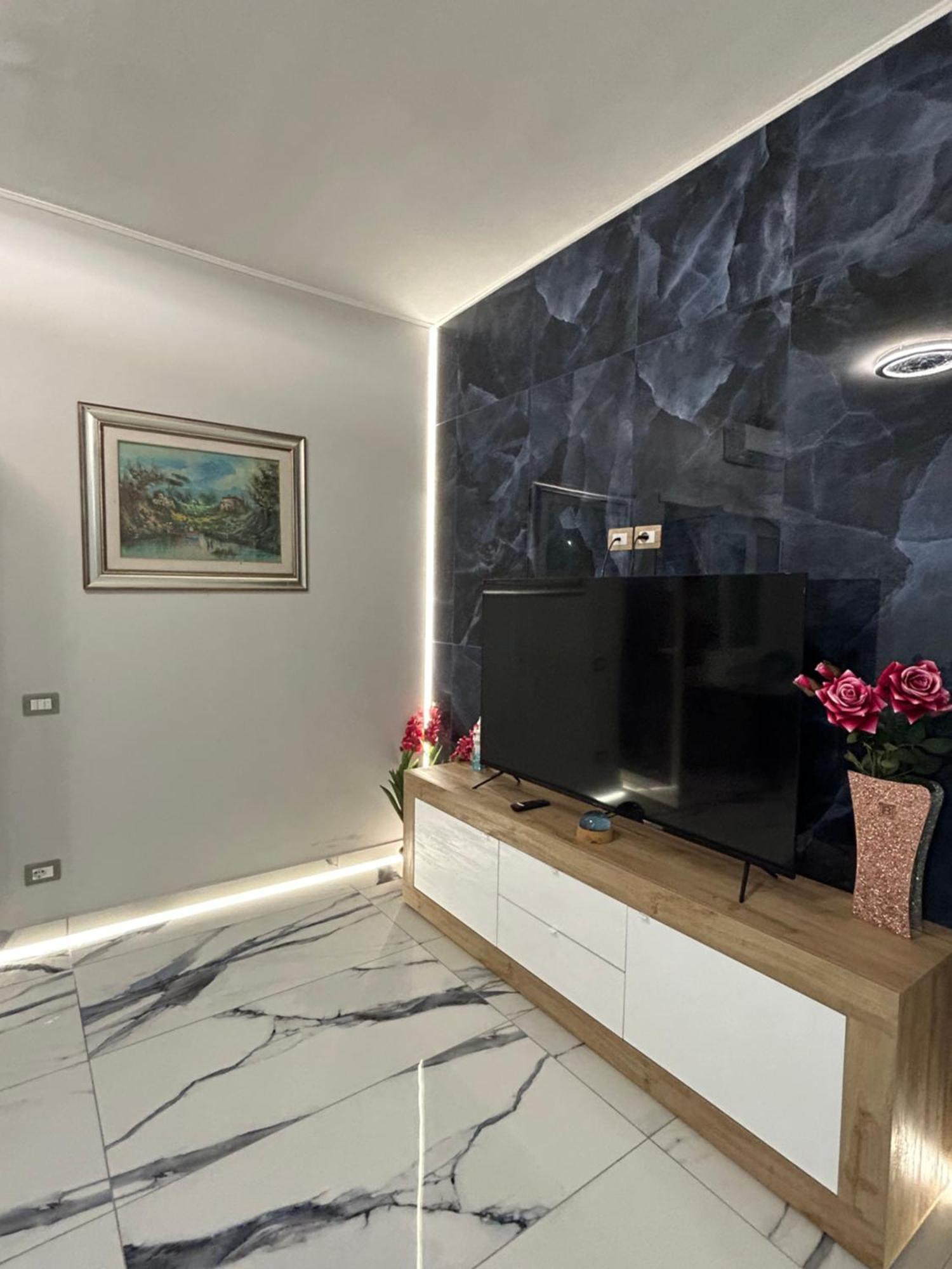 Front Sea Luxury Apartment Lido di Ostia Exterior photo