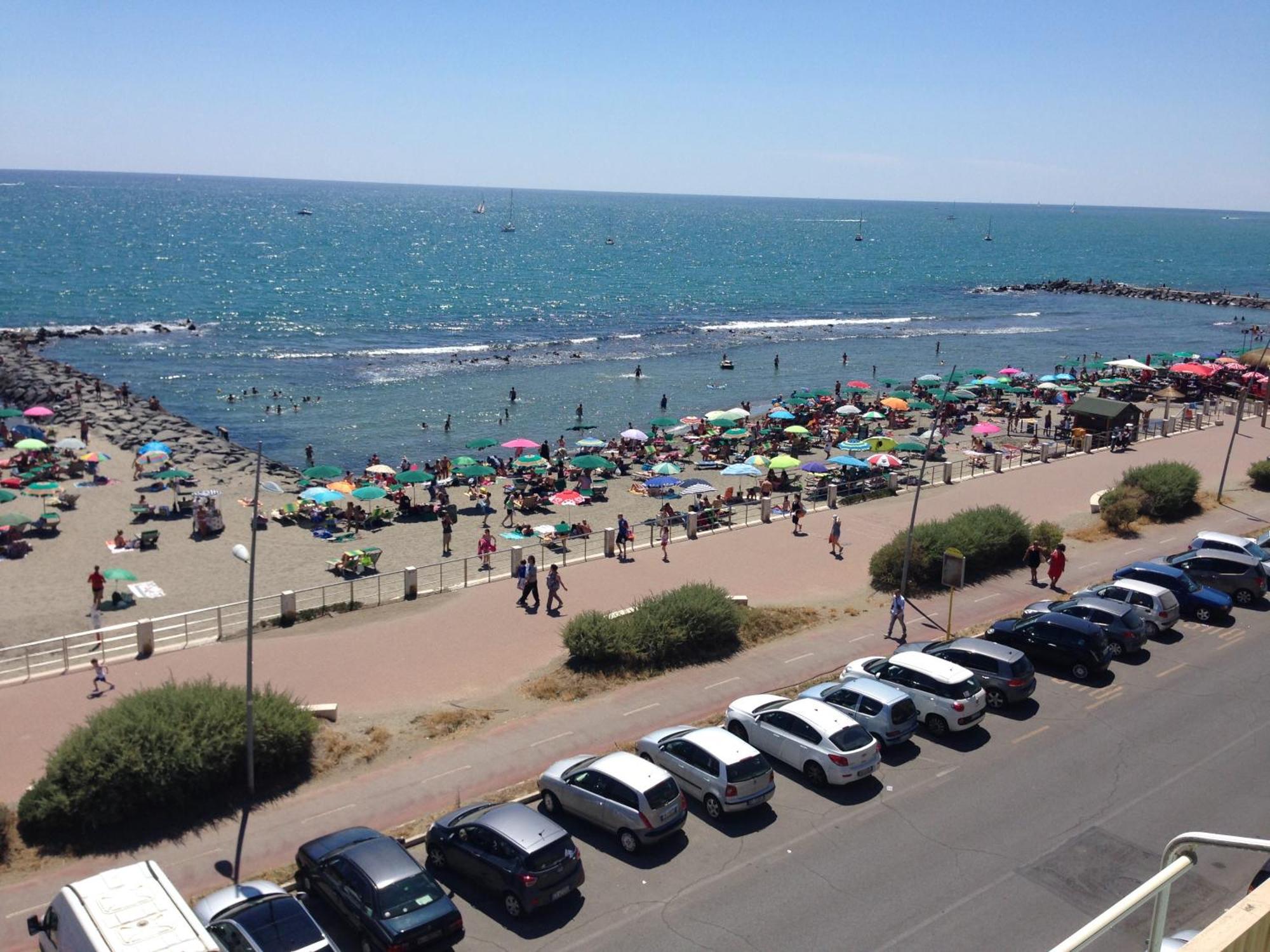 Front Sea Luxury Apartment Lido di Ostia Exterior photo